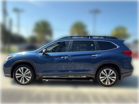 Used 2022 Subaru Ascent Touring AWD/4WD image 4