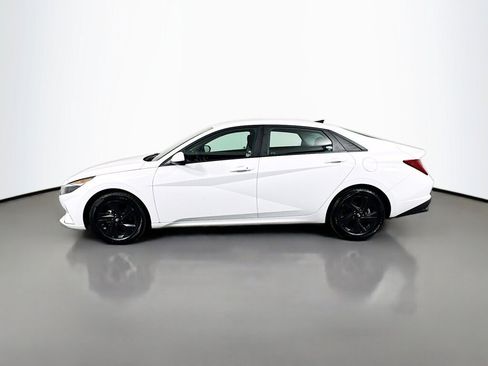 Used 2022 Hyundai Elantra Blue w/ Cargo Package FWD image 2