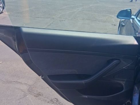 Used 2020 Tesla Model 3 Standard Range Plus RWD image 11