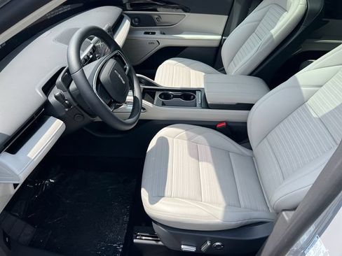 New 2026 Lincoln Nautilus Reserve w/ Jet Appearance Package AWD/4WD image 10