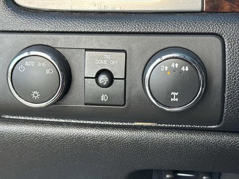 Used 2014 GMC Sierra 3500 Denali image 39