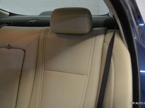 Used 2012 Jaguar XF image 23