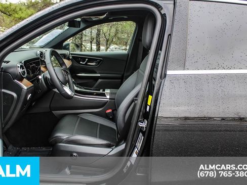 Used 2026 Mercedes-Benz GLC 350e 4MATIC image 17