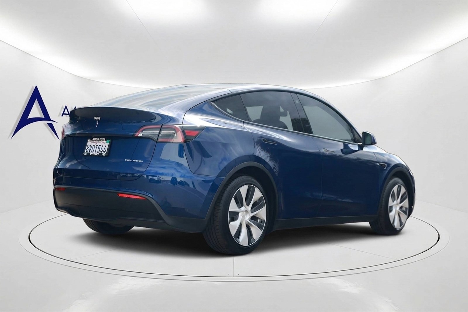 Used 2021 Tesla Model Y Long Range AWD/4WD image 4