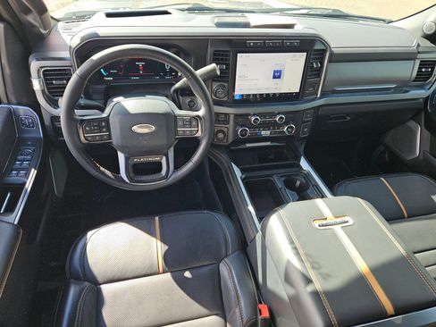 Used 2024 Ford F250 Platinum image 23