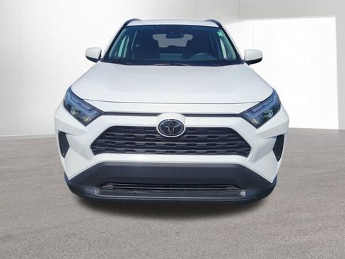 Used 2022 Toyota RAV4 XLE image 16