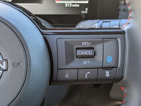 New 2026 Nissan Kicks SR FWD image 15