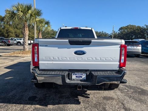 Used 2024 Ford F350 XLT image 6