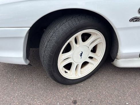 Used 1997 Ford Mustang GT RWD image 11