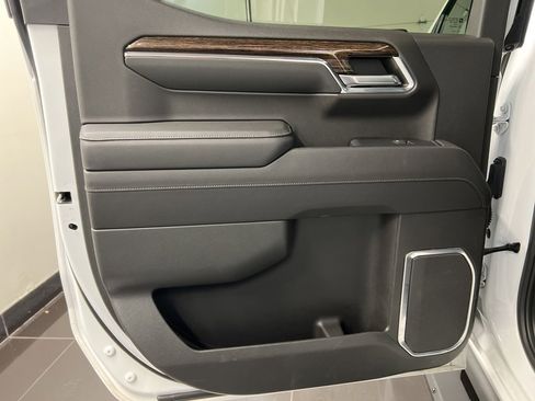 Used 2022 GMC Sierra 1500 Elevation image 33