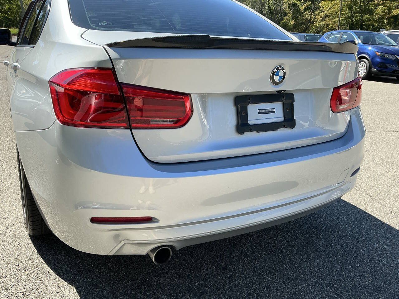 Used 2018 BMW 320i xDrive Sedan AWD/4WD image 7