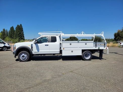 New 2025 Ford F550 4x4 SuperCab Super Duty image 9