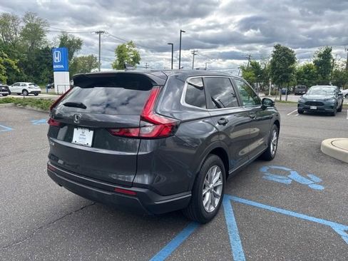 Certified 2023 Honda CR-V EX image 8