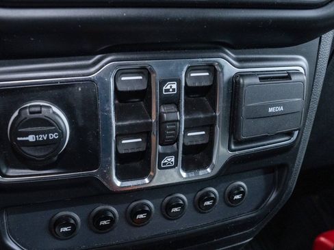 Used 2023 Jeep Gladiator Sport AWD/4WD image 50