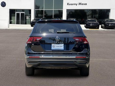 Used 2024 Volkswagen Tiguan SE FWD image 5