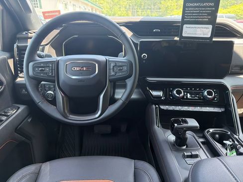 New 2026 GMC Sierra 1500 AT4 w/ AT4 Premium Package AWD/4WD image 16