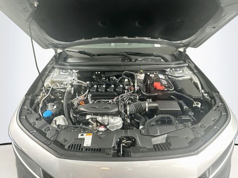 Used 2025 Honda Accord SE image 32