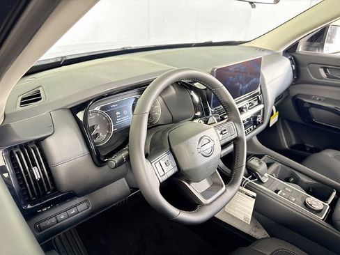 New 2026 Nissan Pathfinder SV AWD/4WD image 9