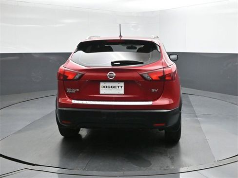 Used 2018 Nissan Rogue Sport SV w/ SV All-Weather Package image 8