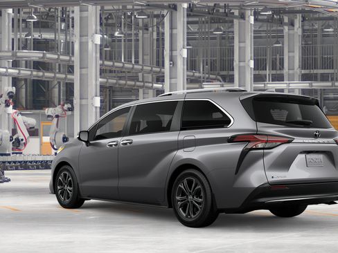 New 2026 Toyota Sienna Platinum AWD/4WD image 6