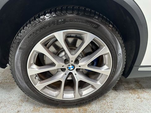 Used 2019 BMW X5 xDrive40i w/ Executive Package image 24