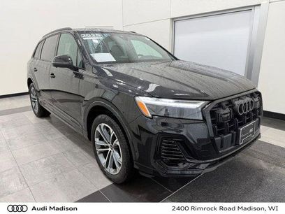 Certified 2025 Audi Q7 2.0T Premium w/ Convenience Plus Package