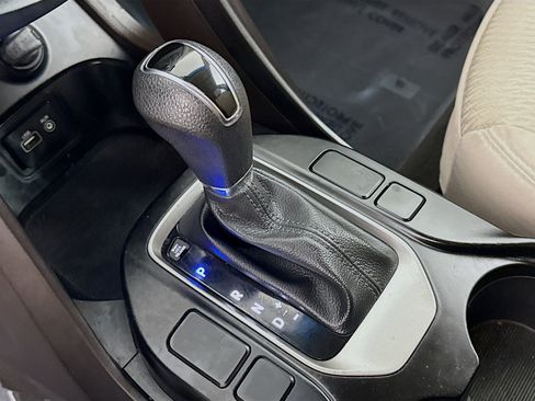 Used 2018 Hyundai Santa Fe Sport image 20