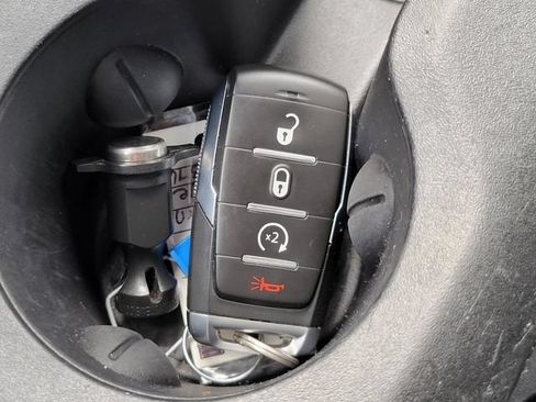 Used 2023 RAM 1500 Big Horn AWD/4WD image 9