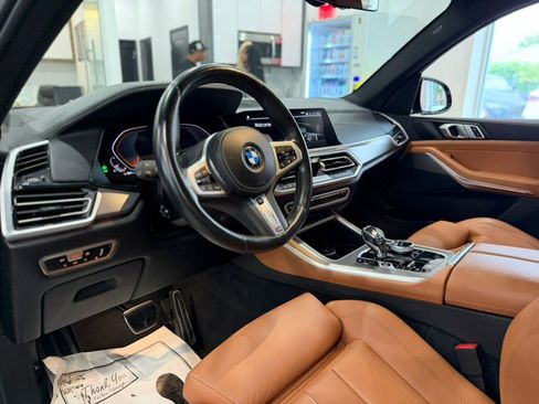 Used 2022 BMW X5 xDrive40i w/ M Sport Package AWD/4WD image 10