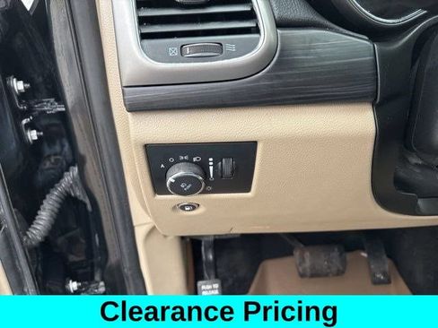 Used 2022 Jeep Grand Cherokee Laredo E w/ Security & Convenience Group AWD/4WD image 19