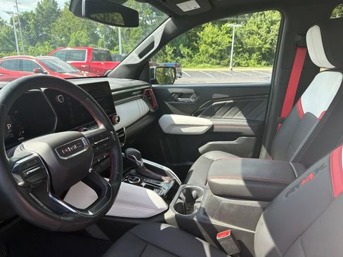 Used 2024 GMC Canyon AT4X AWD/4WD image 5