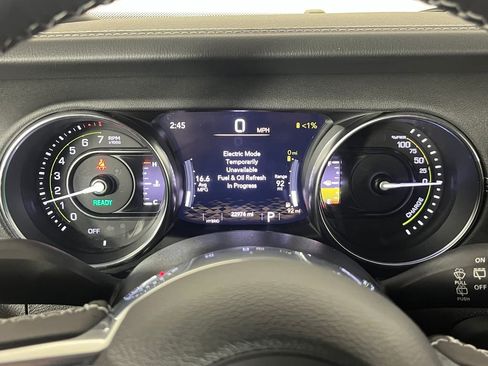 Used 2023 Jeep Wrangler Unlimited Sahara w/ Cold Weather Group image 19