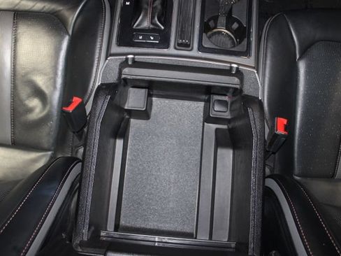 Used 2019 Ford F150 Platinum w/ Equipment Group 701A Luxury AWD/4WD image 32