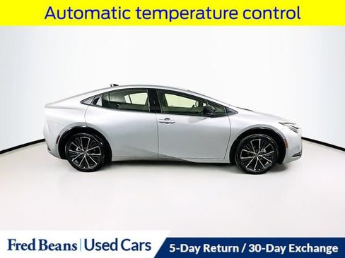 Used 2026 Toyota Prius XLE image 10