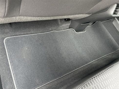 New 2026 Chevrolet Equinox LT image 36