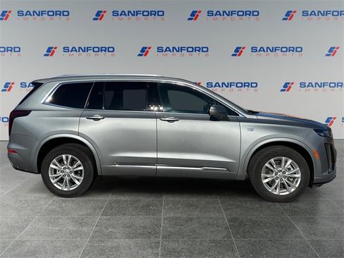 Used 2023 Cadillac XT6 Luxury image 6