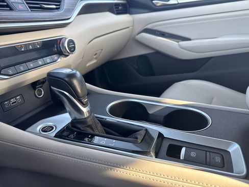 Used 2019 Nissan Altima 2.5 Platinum image 25