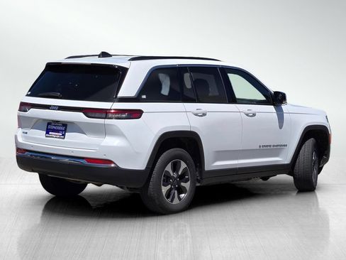 Used 2024 Jeep Grand Cherokee Limited 4xe AWD/4WD image 4