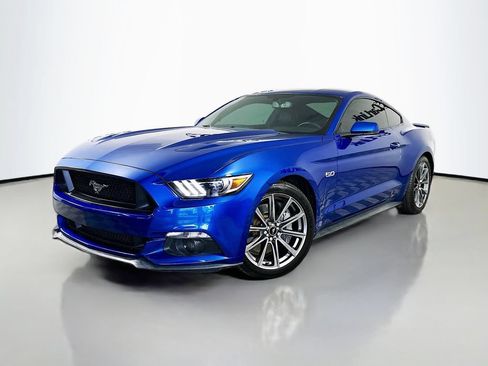 Used 2017 Ford Mustang GT Premium w/ Equipment Group 401A RWD image 3