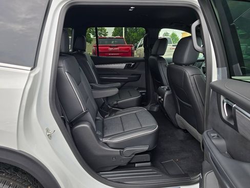 New 2026 Buick Enclave Preferred w/ Power Package AWD/4WD image 26