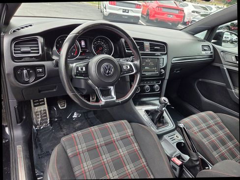 Used 2016 Volkswagen GTI S FWD image 13