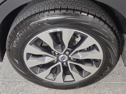 Certified 2025 Subaru Outback Touring w/ Popular Package #2 image 13