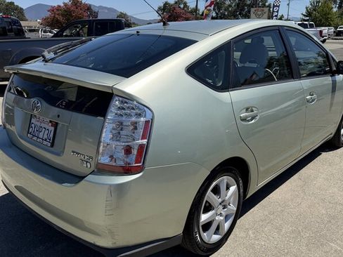 Used 2007 Toyota Prius Touring w/ Pkg 5 FWD image 3