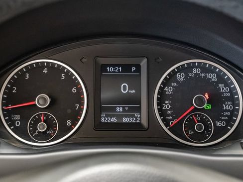 Used 2018 Volkswagen Tiguan Limited w/ Premium Package AWD/4WD image 13