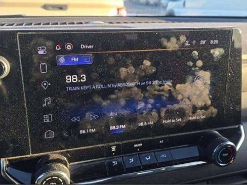 Used 2023 Chevrolet Colorado W/T image 7