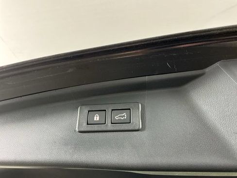 Used 2021 Subaru Outback Limited w/ Popular Package #2 AWD/4WD image 29