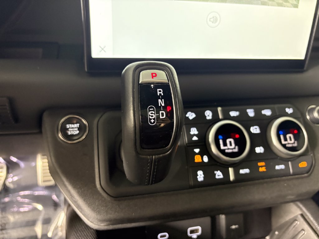 Used 2023 Land Rover Defender 110 AWD/4WD image 20