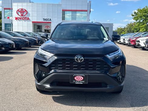 Used 2024 Toyota RAV4 XLE FWD image 2