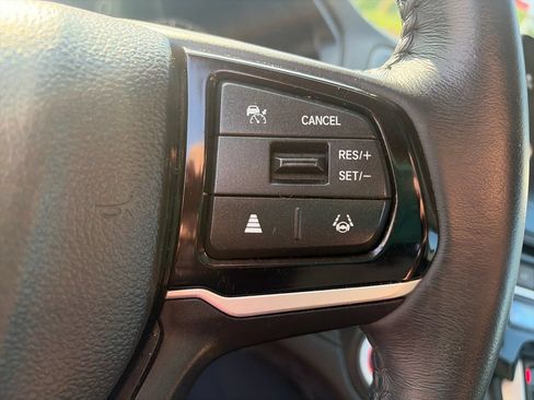 Used 2025 Honda Odyssey EX-L image 32