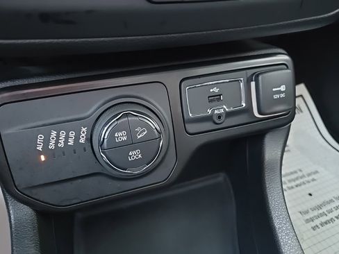 Used 2023 Jeep Renegade Trailhawk w/ Sun/Sound Group image 60